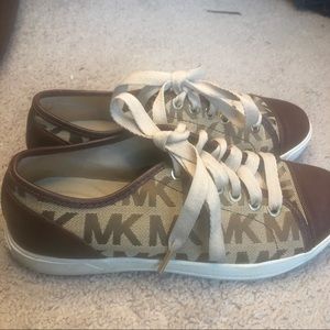 Micheal Kors Tennis Shoes